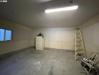 1510 N Maple St, Canby, OR 97013 - photo 7