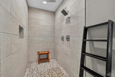 921 Lisa Hill Dr, Cantonment, FL 32533 - photo 7