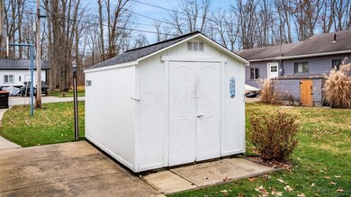 38-z 811 Maple Ave107