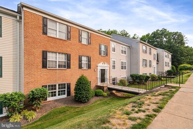 12241 Stevenson Ct, Woodbridge, VA 22192 - photo 2