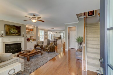2584 Kings Gate (49)