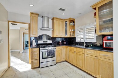 9730 S 2nd Ave, Inglewood, CA 90305 - photo 6