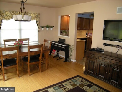 4000 Parkside Ct, Mount Joy, PA 17552 - photo 5