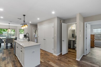 611 Winfred St, Fredericksburg, TX 78624 - photo 6