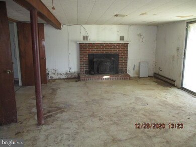 7913 Frys Ln, Windsor Mill, MD 21244 - photo 6