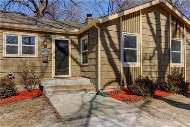 nice landscaping, great curb appeal, circle drivew