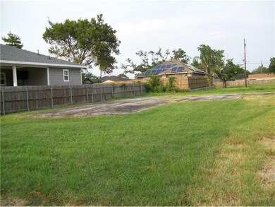 5043 Press Dr, New Orleans, LA 70126 - photo 2