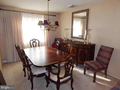 9 Hedgerow Dr, Morrisville, PA 19067 - photo 6