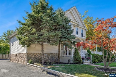 418 Closter Dock Rd, Closter, NJ 07624 - photo 2