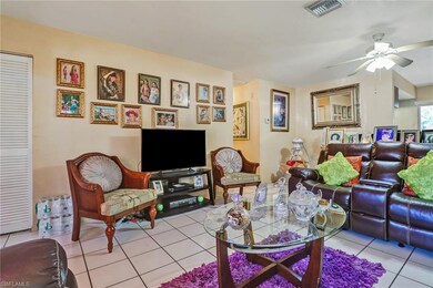 5256 Coronado Pkwy, Naples, FL 34116 - photo 4