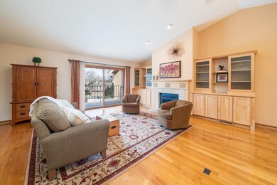 3423 Valley Creek Cir unit 3423, Middleton, WI 53562 - photo 3