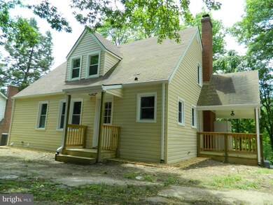 4018 Bradys Hill Rd, Triangle, VA 22172 - photo 3