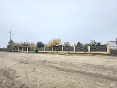 5233 Noble St, Bakersfield, CA 93314 - photo 6