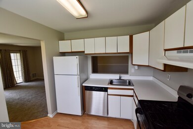 1207 Hawthorne Ct unit 1207, Sewell, NJ 08080 - photo 5