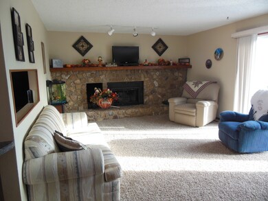 Living Room <|><|>