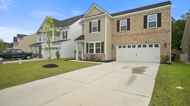 146_Guinness_Lane_Frontyard_03