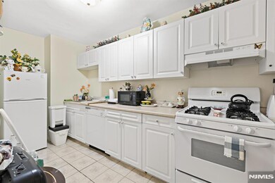 Riviera Towers unit 32N, West New York, NJ 07093 - photo 4