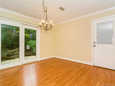 101 Pinehurst Dr, Hendersonville, NC 28792 - photo 6