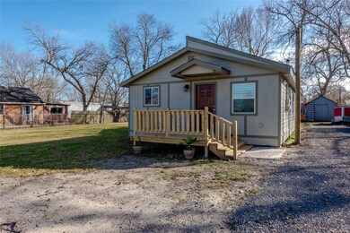 2430 Trenton Rd, Houston, TX 77093 - photo 2