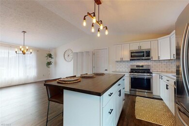 375 S Chillicothe Rd, Aurora, OH 44202 - photo 7