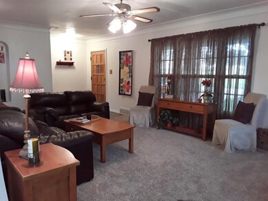 311 N 8th Ave E, Newton, IA 50208 - photo 5