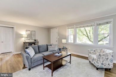 3601 Faircastle Dr, Chevy Chase, MD 20815 - photo 5