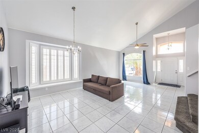 LARGE OPEN LIVING