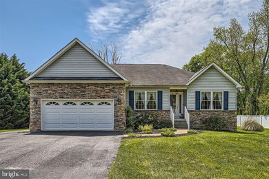 5619 Carrington Dr, White Marsh, MD 21162 - photo 2