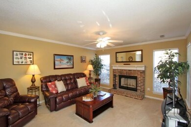 1907 Oak Tree Ln (3)0003