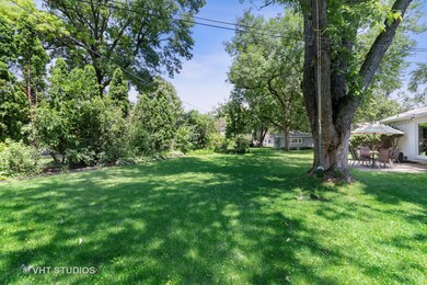 317 W Gartner Rd unit 11, Naperville, IL 60540 - photo 2