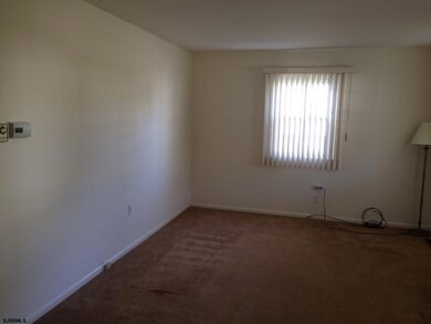 9 Crestmont Dr, Somers Point, NJ 08244 - photo 3