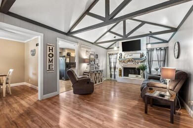 114 Ethel Ln, Lansing, KS 66043 - photo 2