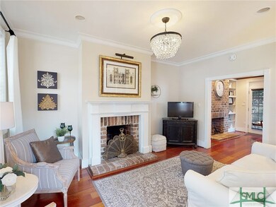 424 E Jones St, Savannah, GA 31401 - photo 2