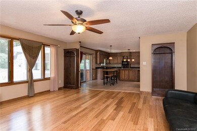 3757 Heatherbrook Trail  Family room