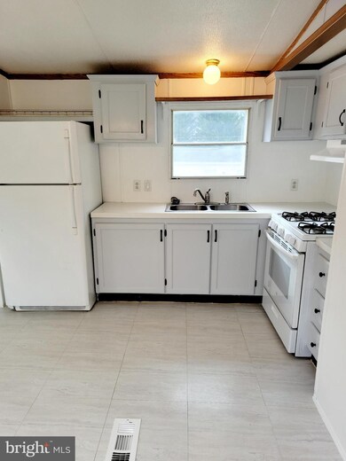 50 Isabelle Dr, Bunker Hill, WV 25413 - photo 6