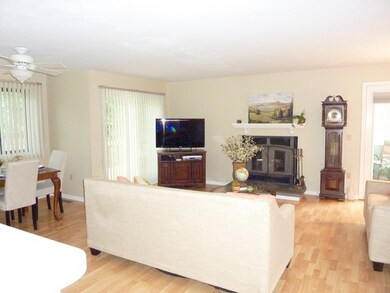 6 Madera Cir, Nashua, NH 03062 - photo 4