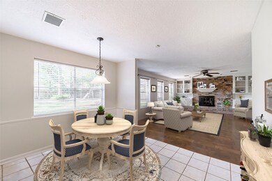 12211 Christy Mill Ct, Houston, TX 77070 - photo 5