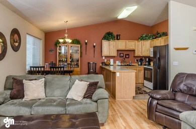 5415 E 26th Ave Anchorage AK-large-005-M