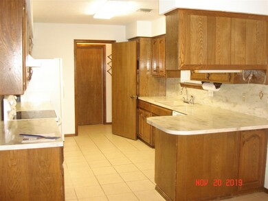 2114 Westbriar Rd, Duncan, OK 73533 - photo 3