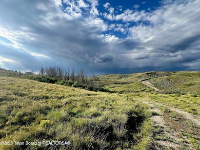 127 Mountain View Dr, Bondurant, WY 82922 - photo 2