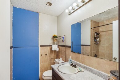 825 N Avenue B, Springtown, TX 76082 - photo 7