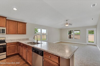 Kitchen- Family Room