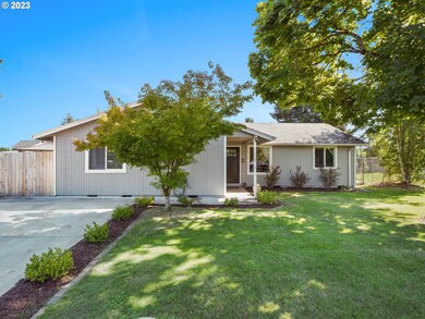 113 SW 6th Place, Canby, OR 97013 - photo 2