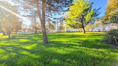 113 Island View Dr, Waverly, IA 50677 - photo 2