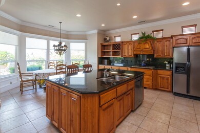 Tradition Kitchen 1