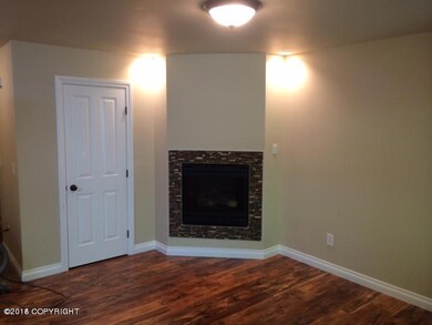 811 W 80th Living Room