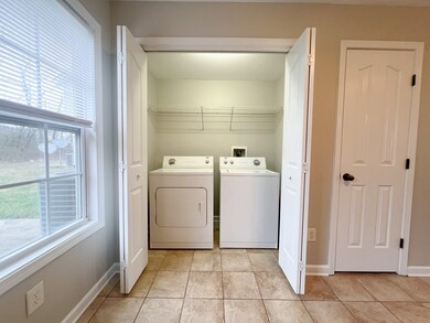 781 Cherrybark Ln unit D, Clarksville, TN 37040 - photo 6