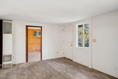 53451 Middleridge Dr, Idyllwild-Pine Cove, CA 92549 - photo 3