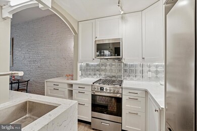 1017 Spruce St unit C, Philadelphia, PA 19107 - photo 6