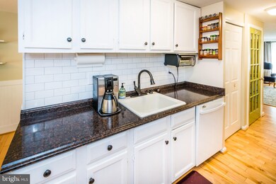 426 Blossom Tree Dr, Annapolis, MD 21409 - photo 6